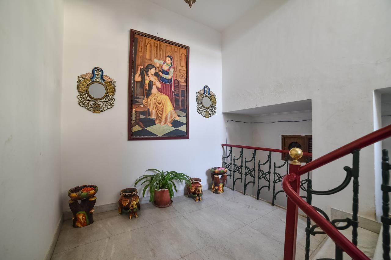 Hotel Devraj Niwas On Lake Pichola Udaipur Exterior foto